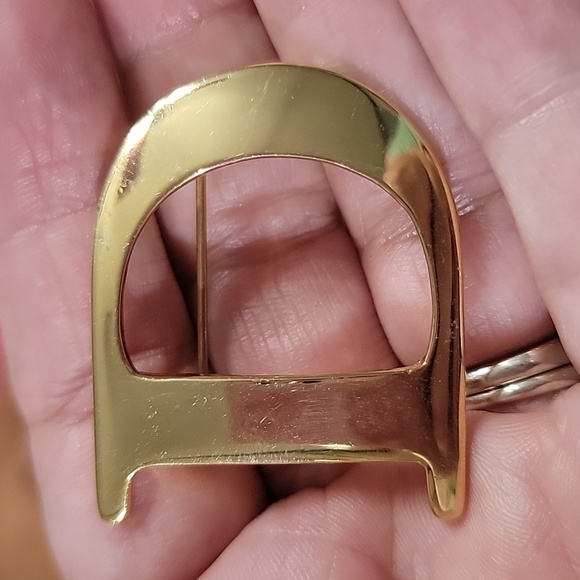 Roman Initial Letter "D" Brooch - Picture 3 of 6